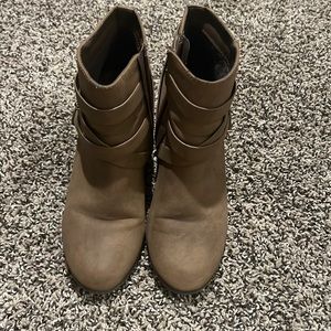 Adorable Ankle Boots!